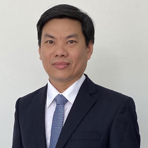 NGUYỄN HỮU LINH